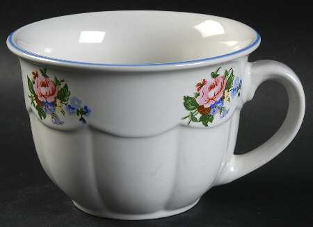 TAU71 Footed Cup