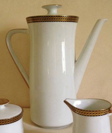 597 Coffee Pot & Lid