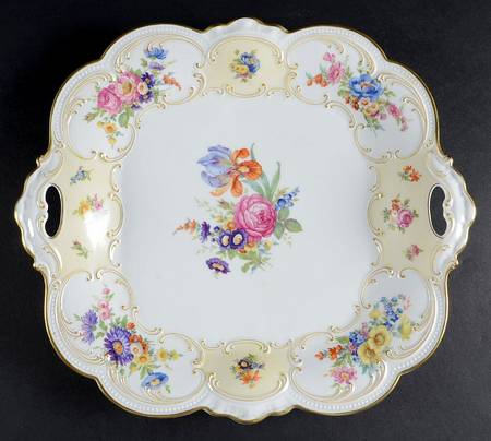 TIR640 Square Handled Cake Plate