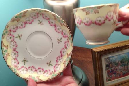 C7739 Footed Cup & Saucer Set