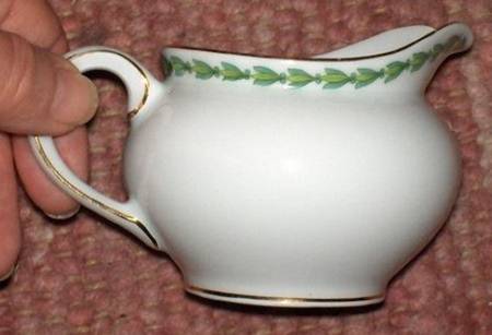 2205 Creamer