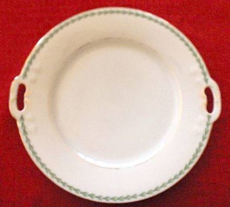 2205 Handled Cake Plate