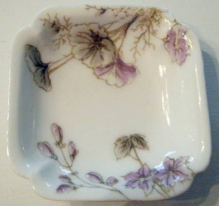 TRV804 Small Ashtray
