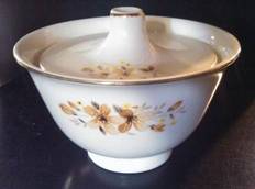 TST1073 Sugar Bowl & Lid