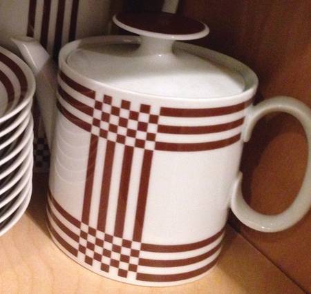THO558 Teapot & Lid