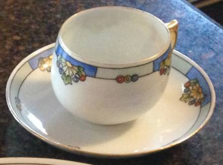 THO565 Flat Cup & Saucer Set