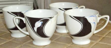 Black Melody Footed Cup