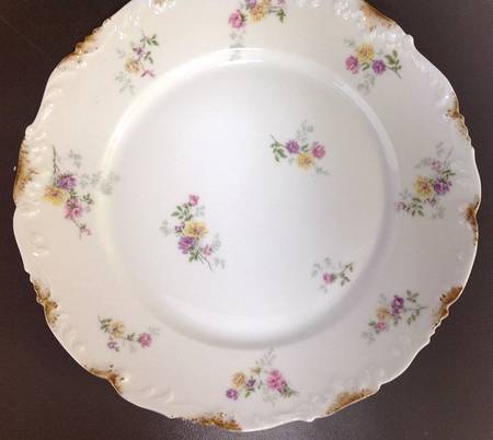 TRV811 Dinner Plate
