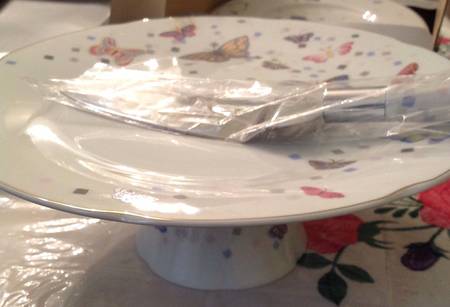 Papillon Solid Ceramic Pie/Cake Server