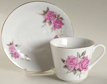 TII4 Footed Cup & Saucer Set