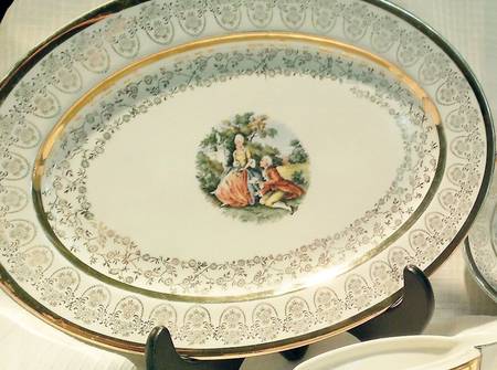 TST1081 10" Oval Vegetable Bowl