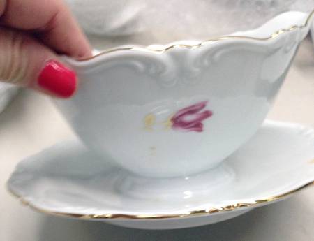 TIR682 Gravy Boat with Attached Underplate