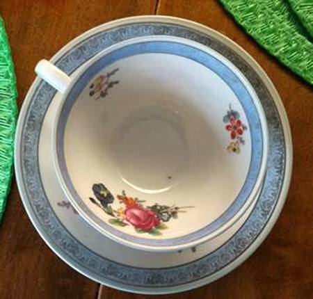7049 Flat Cup & Saucer Set