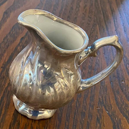THO581 Creamer