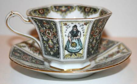 TIR699 Footed Cup & Saucer Set