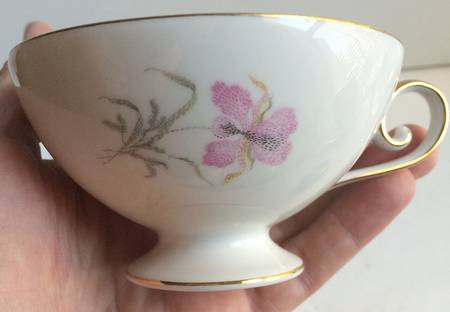 3892 Footed Cup