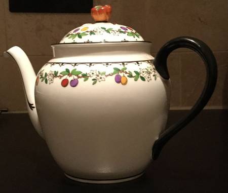 S259 Teapot & Lid