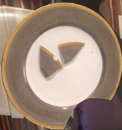 TKH1 Dinner Plate