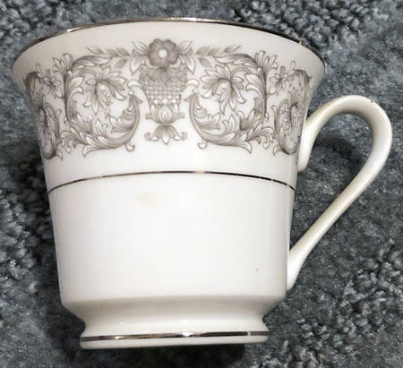 Elegante Footed Cup