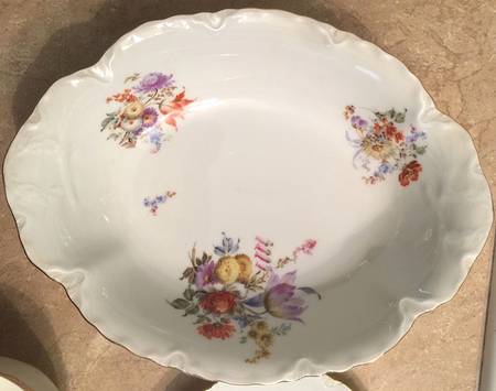 3663 9" Oval Vegetable Bowl