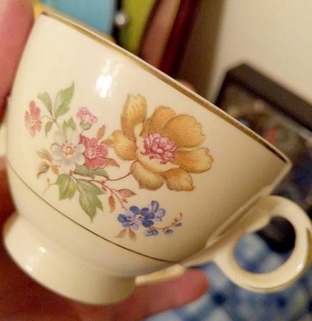 TST1146 Footed Cup