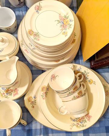 TST1146 Bread & Butter Plate