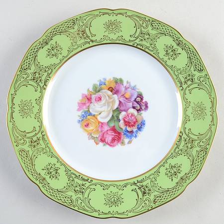 TIR262 Green Dinner Plate