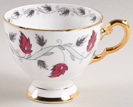 D591 Footed Cup