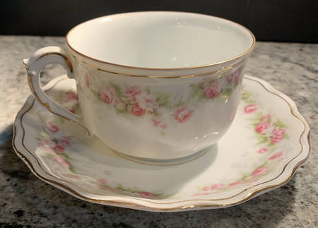 2306 Flat Cup & Saucer Set
