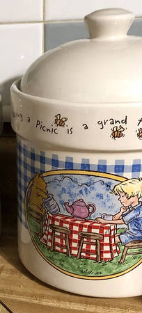 Pooh Extra Large Storage Jar & Lid