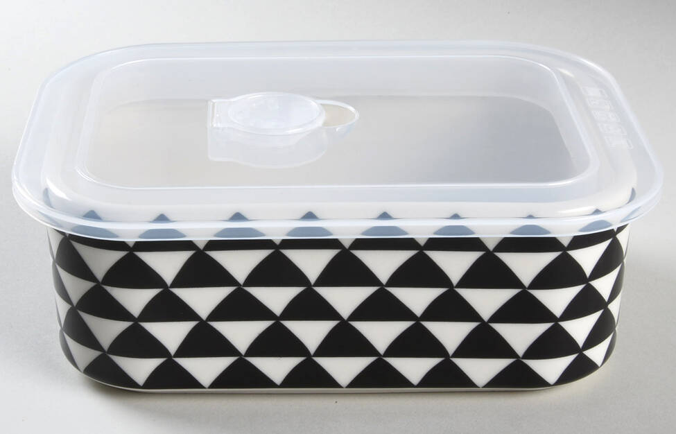 Medallion 7" Rectangular Baker & Plastic Lid