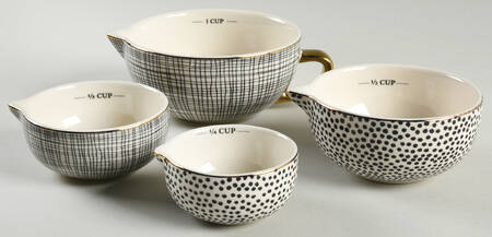 Polka Dot (4 Piece) Measuring Cup Set with Spouts