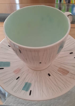 F536 Flat Cup & Saucer Set