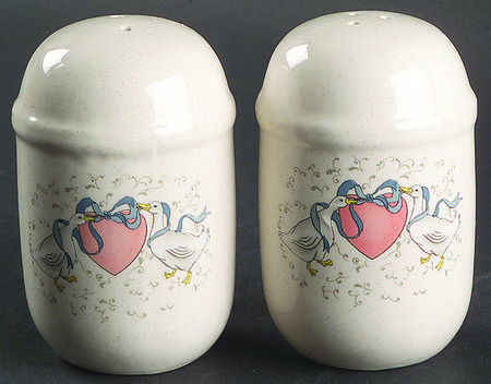 TWN11 Salt & Pepper Set