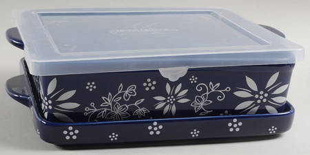 Classic Blue 10" Square Baker & Plastic Lid w/Lid/Tray