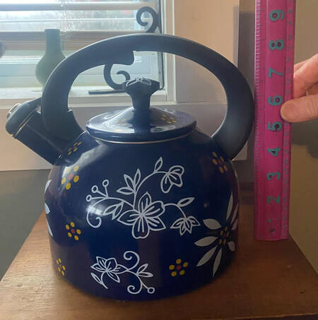 Classic Blue Metal Kettle & Lid