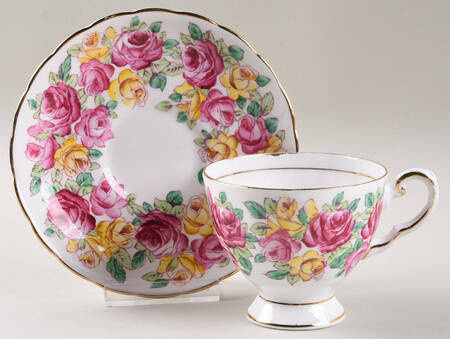 TUS221 Footed Cup & Saucer Set