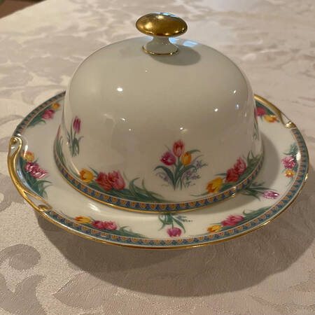 Juliet Round Covered Butter