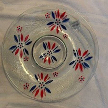 Patriotic 1-Piece Glassware Chip and Dip Set