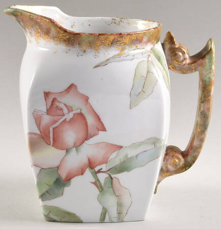 TRV921 48 Oz Pitcher