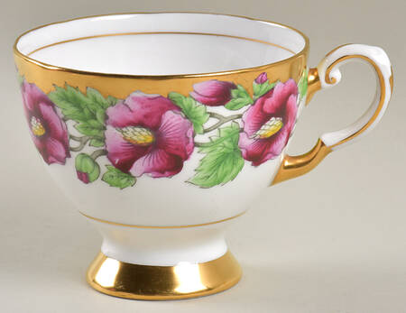 C9793 Footed Cup
