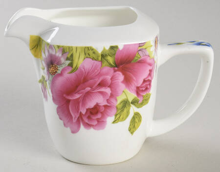 Tim10 Creamer by Tian Jin Ceramics