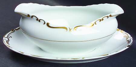 Heirloom Gravy Boat with Attached Underplate