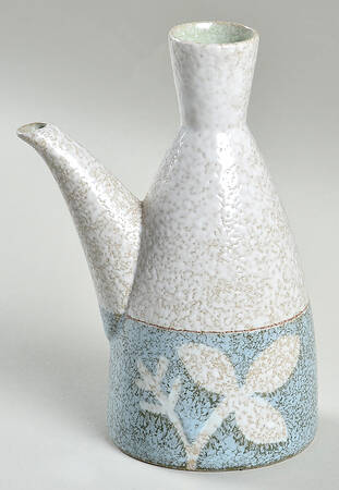 Medallion Oil Cruet No Stopper