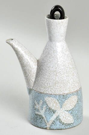 Medallion Oil Cruet and Stopper