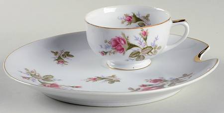 Moss Rose Snack Plate & Cup Set