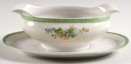 UCA5 Gravy Boat with Attached Underplate