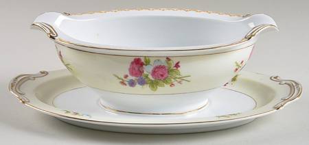 UCJ3 Gravy Boat with Attached Underplate