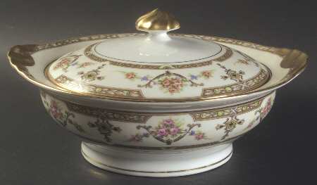 Lafayette Round Covered Vegetable