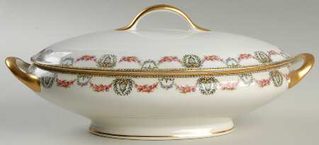 UNC19 Oval Covered Vegetable